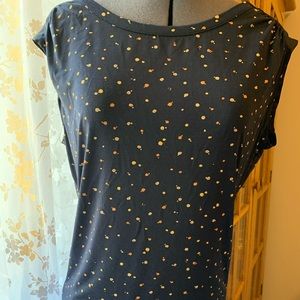 Sleeveless Blouse Top